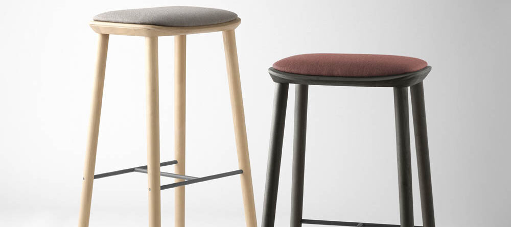 Treku Bisell Stools Left Natural Oak Leg And Base With Seat Pad In Fusion Crevin Grey Right Kai Black Legs And Base With Seat Pad In Fusion Crevin Red